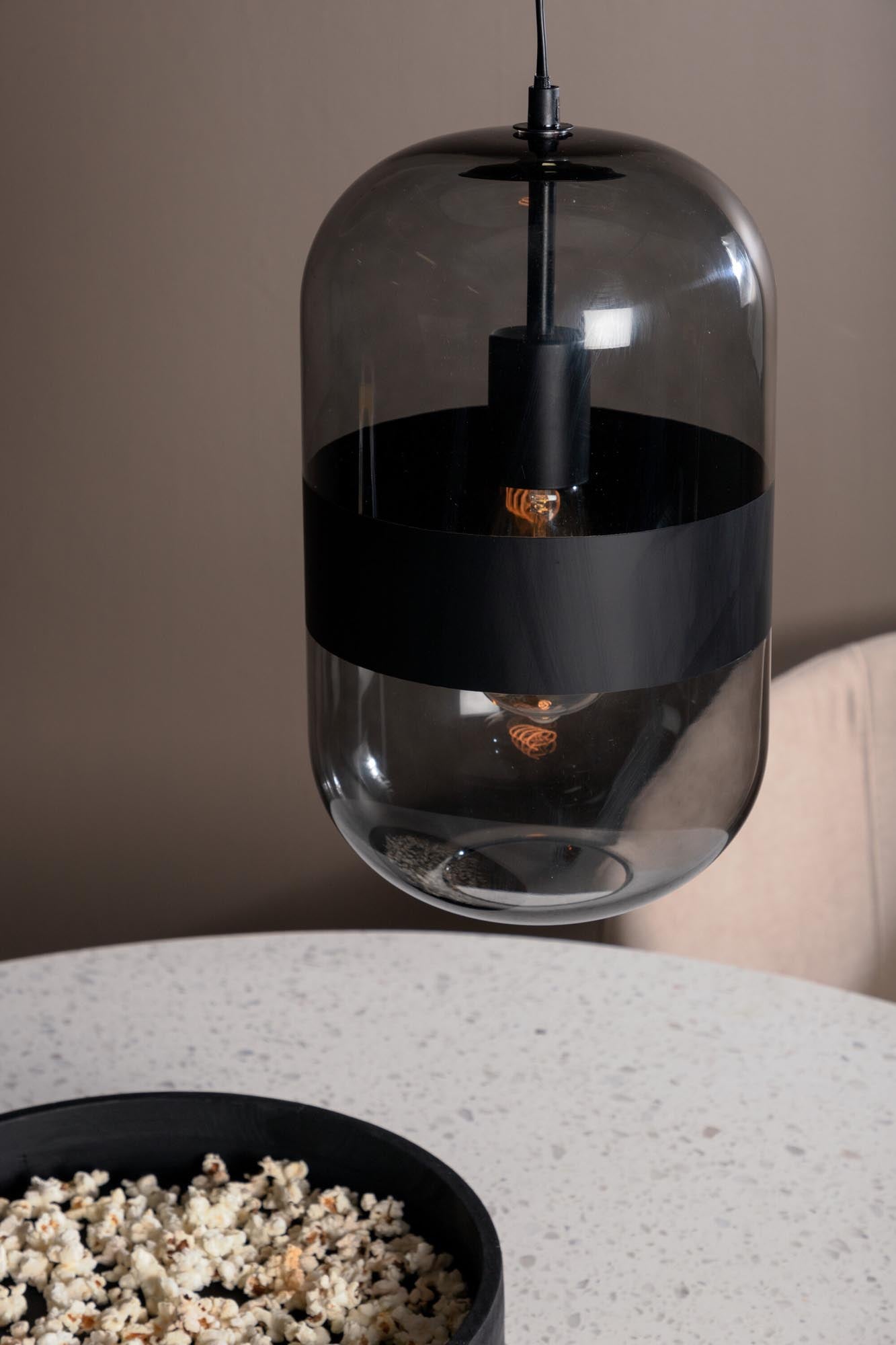 Dropp Pendelleuchte in Schwarz präsentiert im Onlineshop von KAQTU Design AG. Pendelleuchte ist von Venture Home