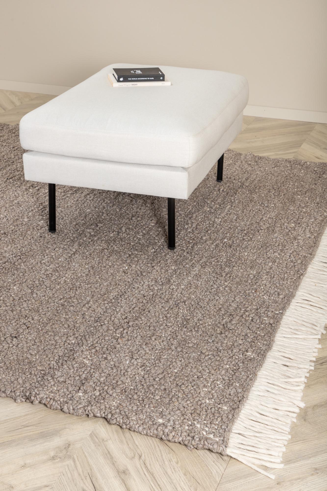 Betina Teppich in Braun präsentiert im Onlineshop von KAQTU Design AG. Teppich ist von Venture Home