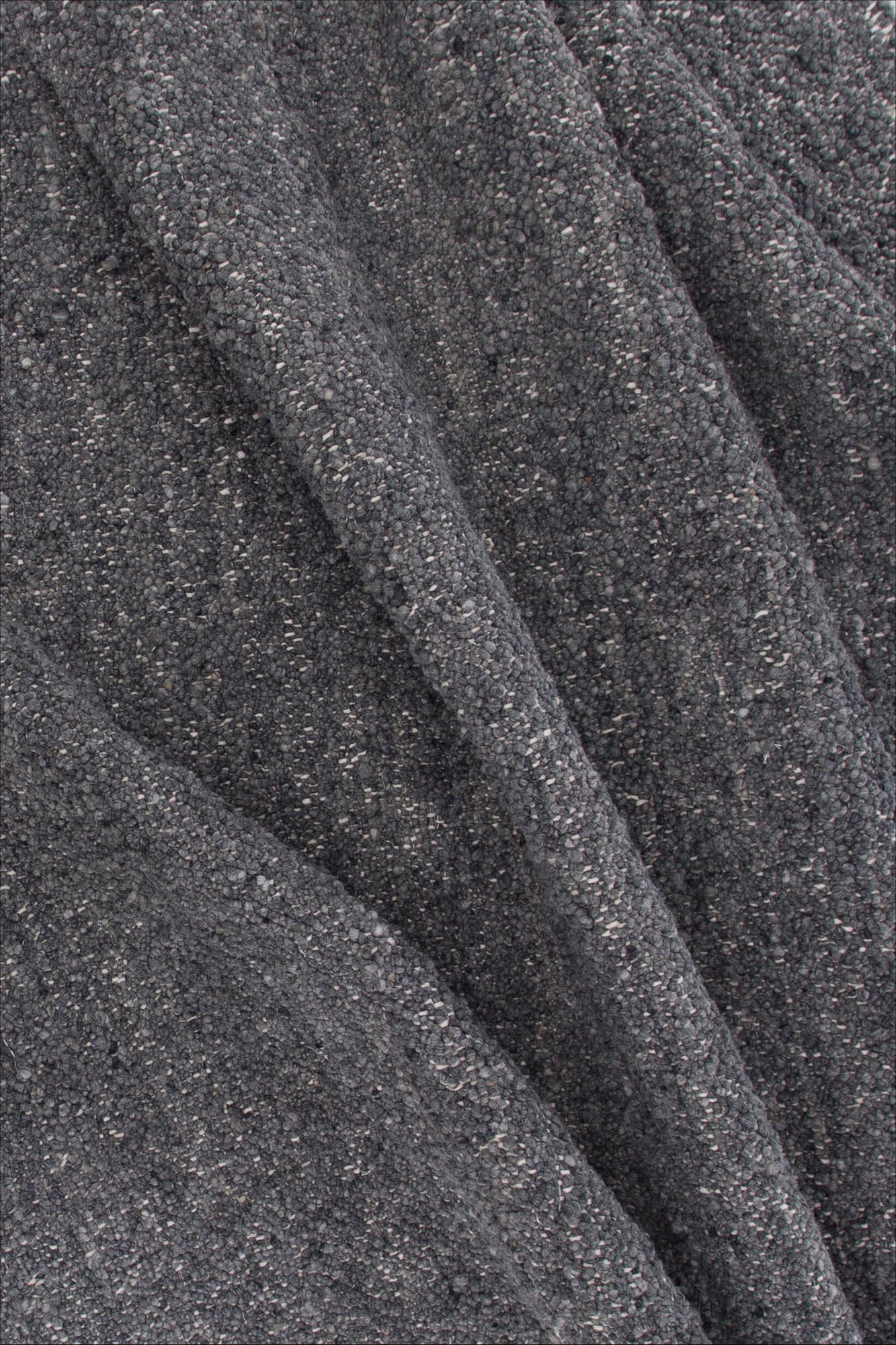 Betina Teppich in Grau präsentiert im Onlineshop von KAQTU Design AG. Teppich ist von Venture Home