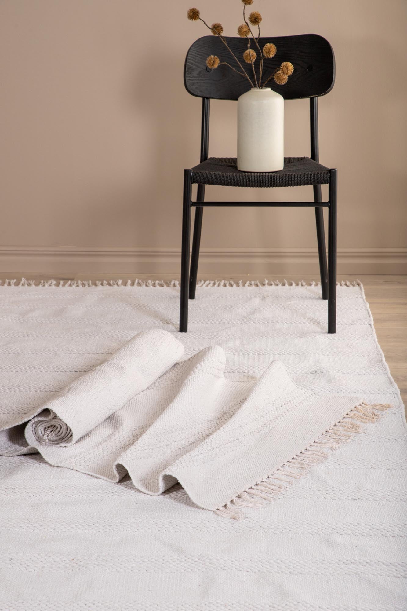 Nico Teppich in Cremefarben präsentiert im Onlineshop von KAQTU Design AG. Teppich ist von Venture Home