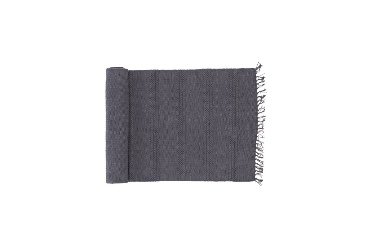 Nico Teppich in Grau präsentiert im Onlineshop von KAQTU Design AG. Teppich ist von Venture Home