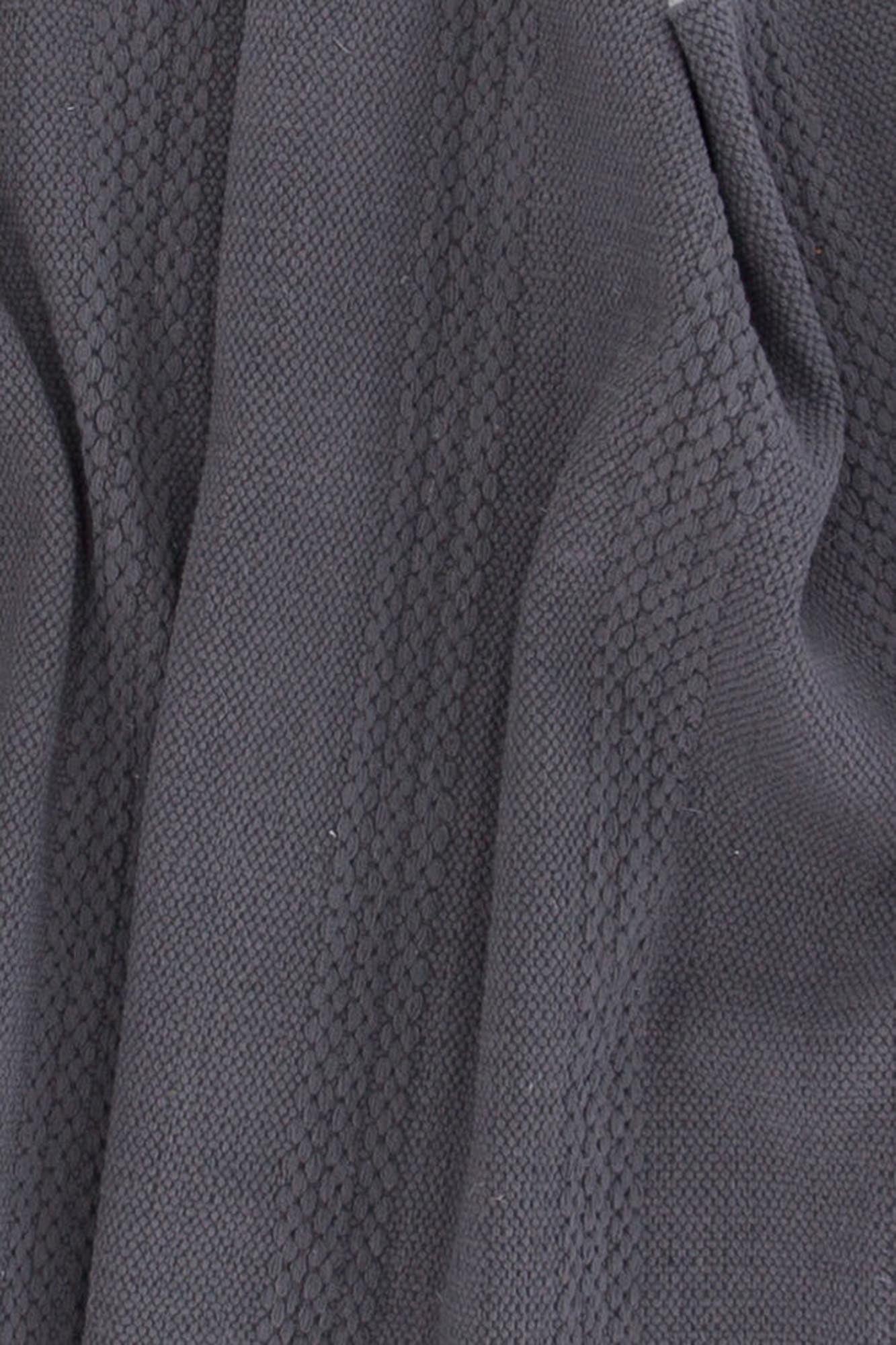 Nico Teppich in Grau präsentiert im Onlineshop von KAQTU Design AG. Teppich ist von Venture Home