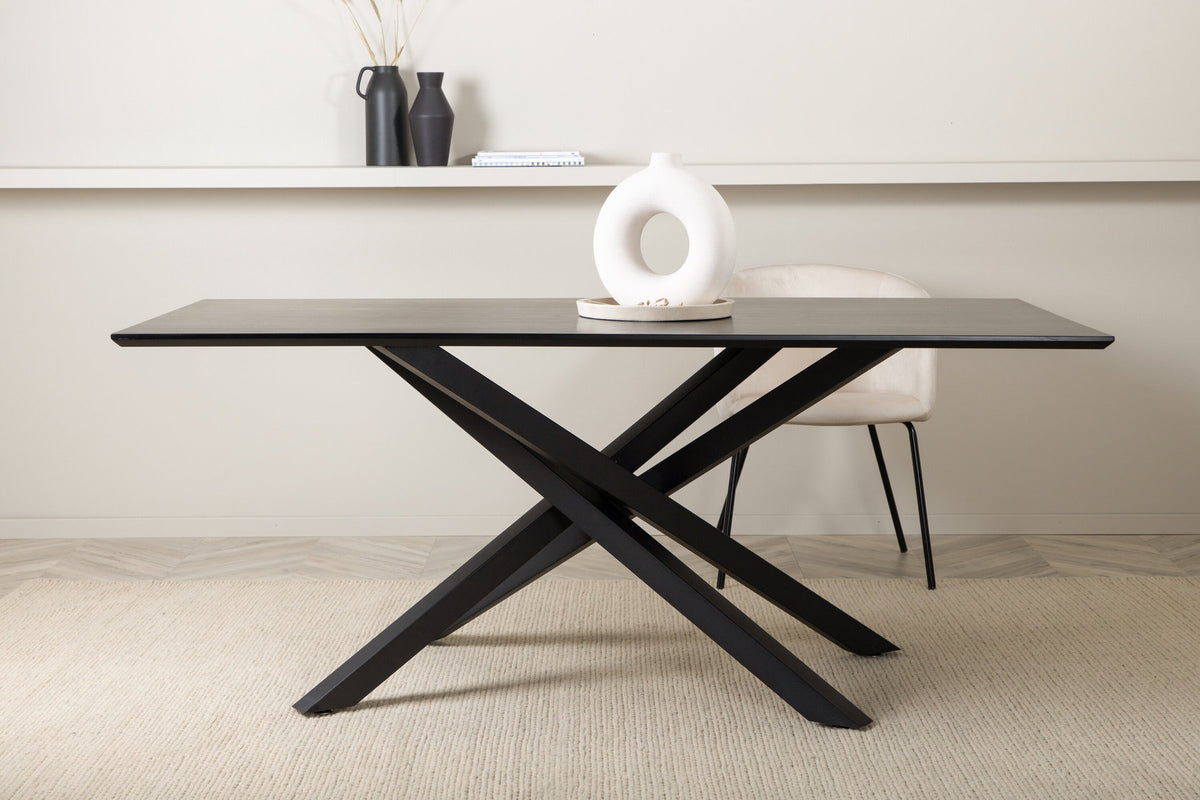 Marta Teppich in Weiss präsentiert im Onlineshop von KAQTU Design AG. Teppich ist von Venture Home