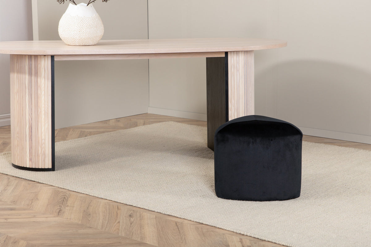 Marta Teppich in Weiss präsentiert im Onlineshop von KAQTU Design AG. Teppich ist von Venture Home