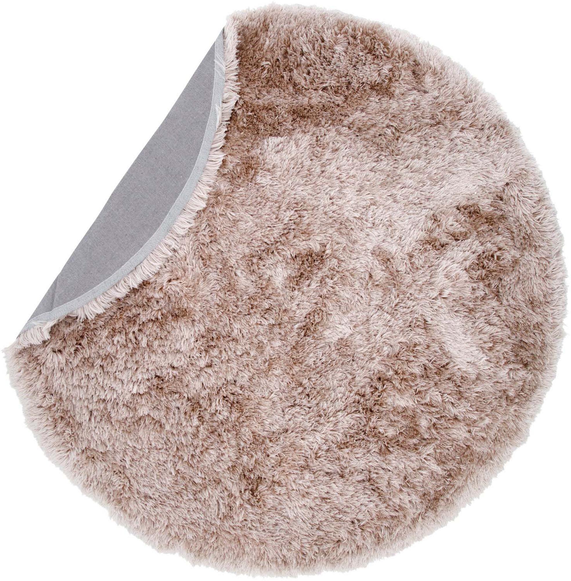 Grace Teppich von Venture Home: Eleganz und Komfort vereint.