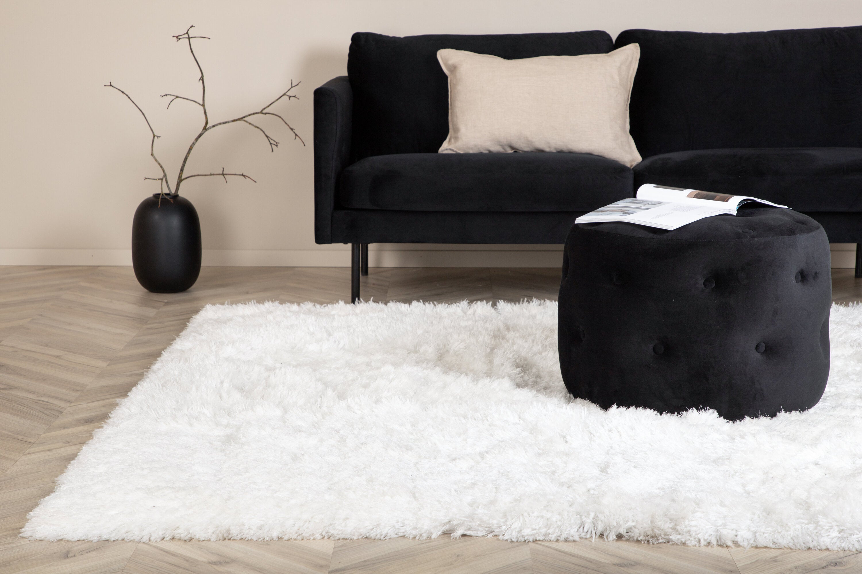 Moderner Grace Teppich von Venture Home, vielseitig und stilvoll, ideal für zeitgemässe Wohnraumgestaltung.