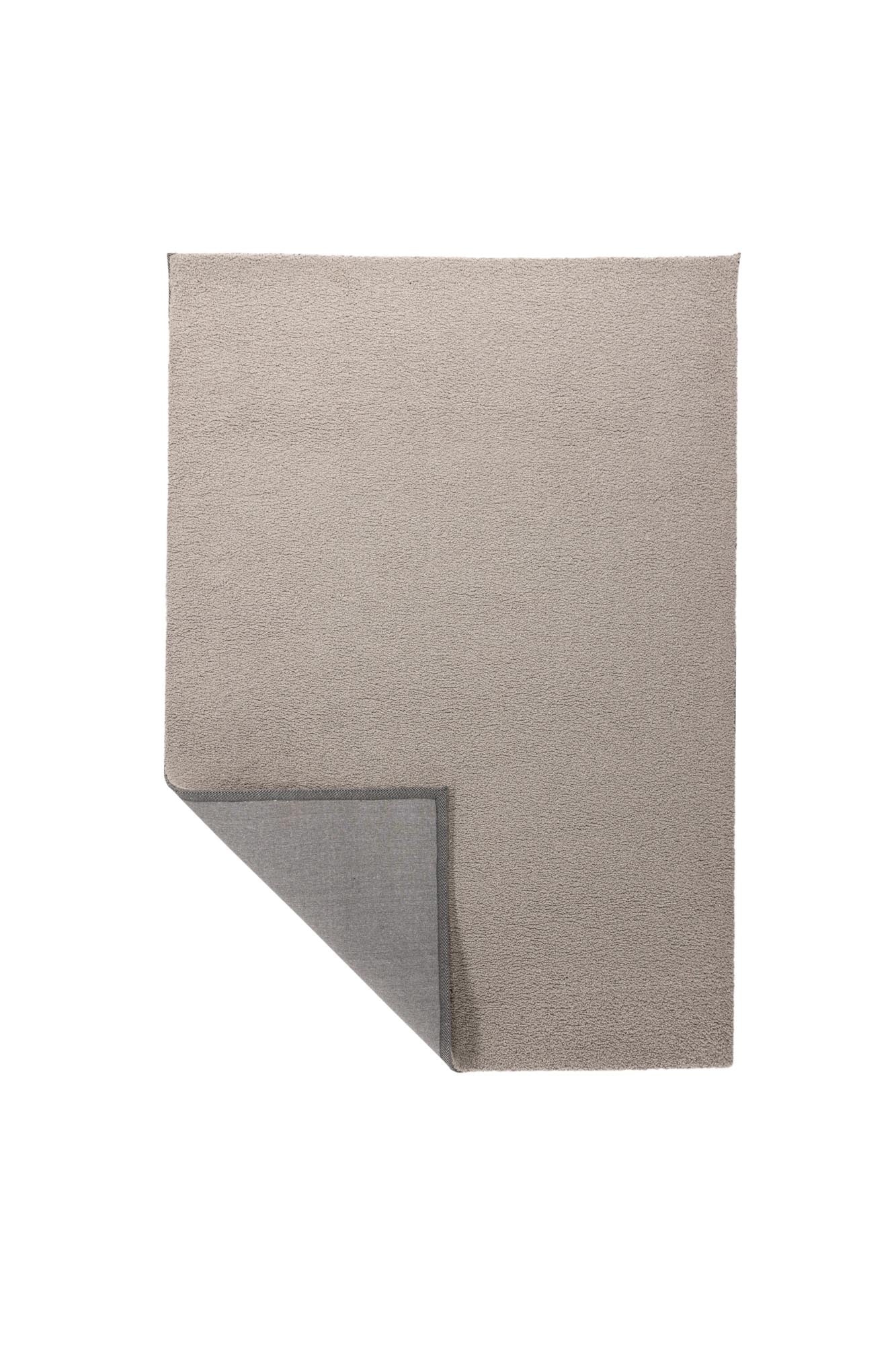 Kuscheliger Teddy-Teppich von Venture Home, ideal für gemütliche Wohnräume, modernes Design und hochwertige Verarbeitung.