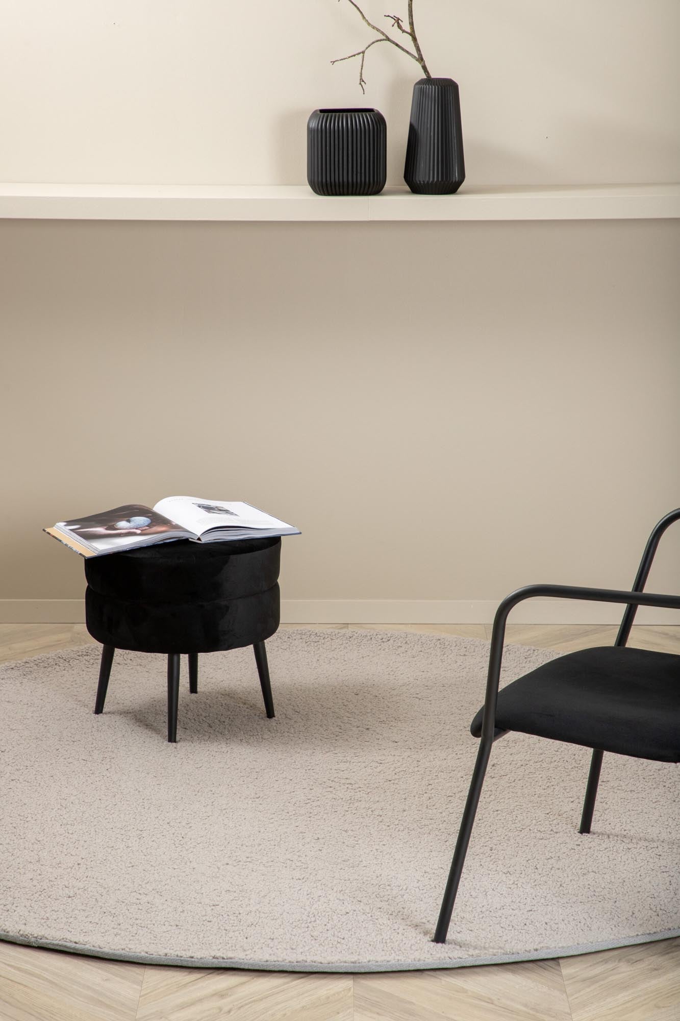 Teddy Teppich in Grau präsentiert im Onlineshop von KAQTU Design AG. Teppich ist von Venture Home