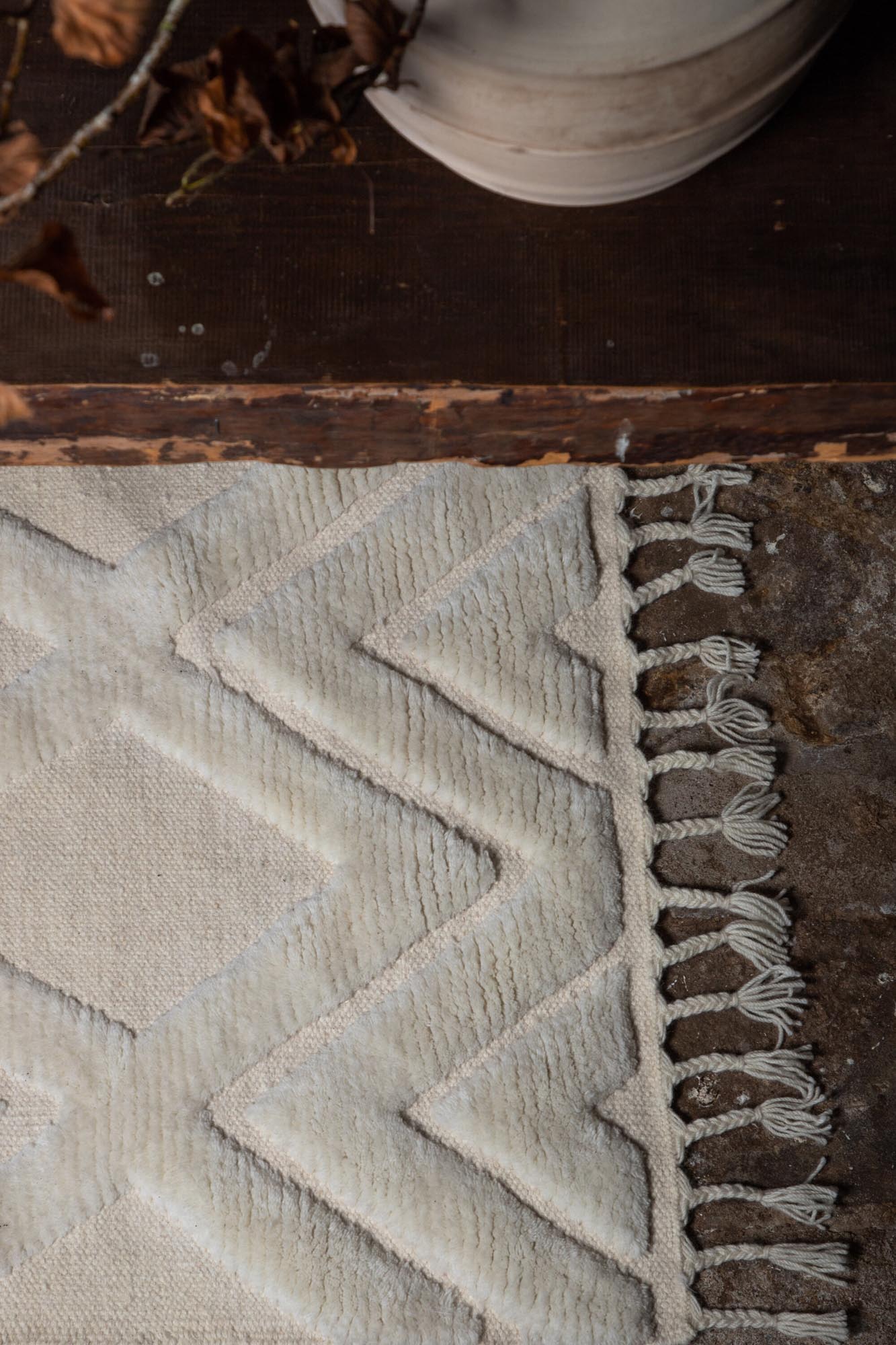 Dahlia Wool Teppich von Vind – Stilvoller Wollteppich, der jedem Raum Wärme und Eleganz verleiht. Ideal für modernes Wohnen.