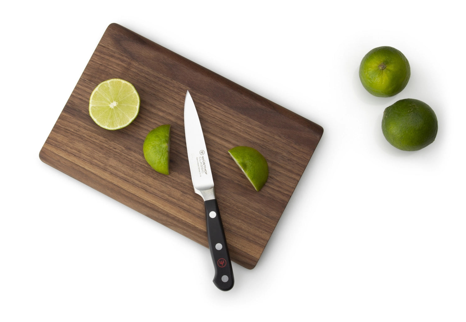 Hochwertiges Walnuss Schneidebrett von Continenta, 24x16x1.2cm. Perfekt für Küche und Tisch, vereint stilvolles Design mit praktischer Nutzung.