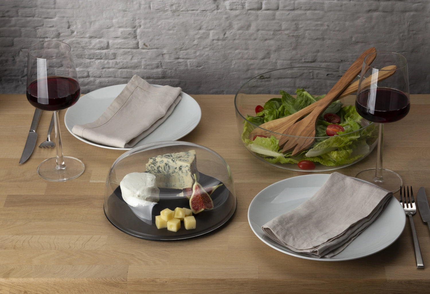 Stilvolle Käseglocke aus Duracore mit passender Deckelschüssel, Ø 22 cm, perfekt für die stilvolle Präsentation und Frischhaltung von Käse.