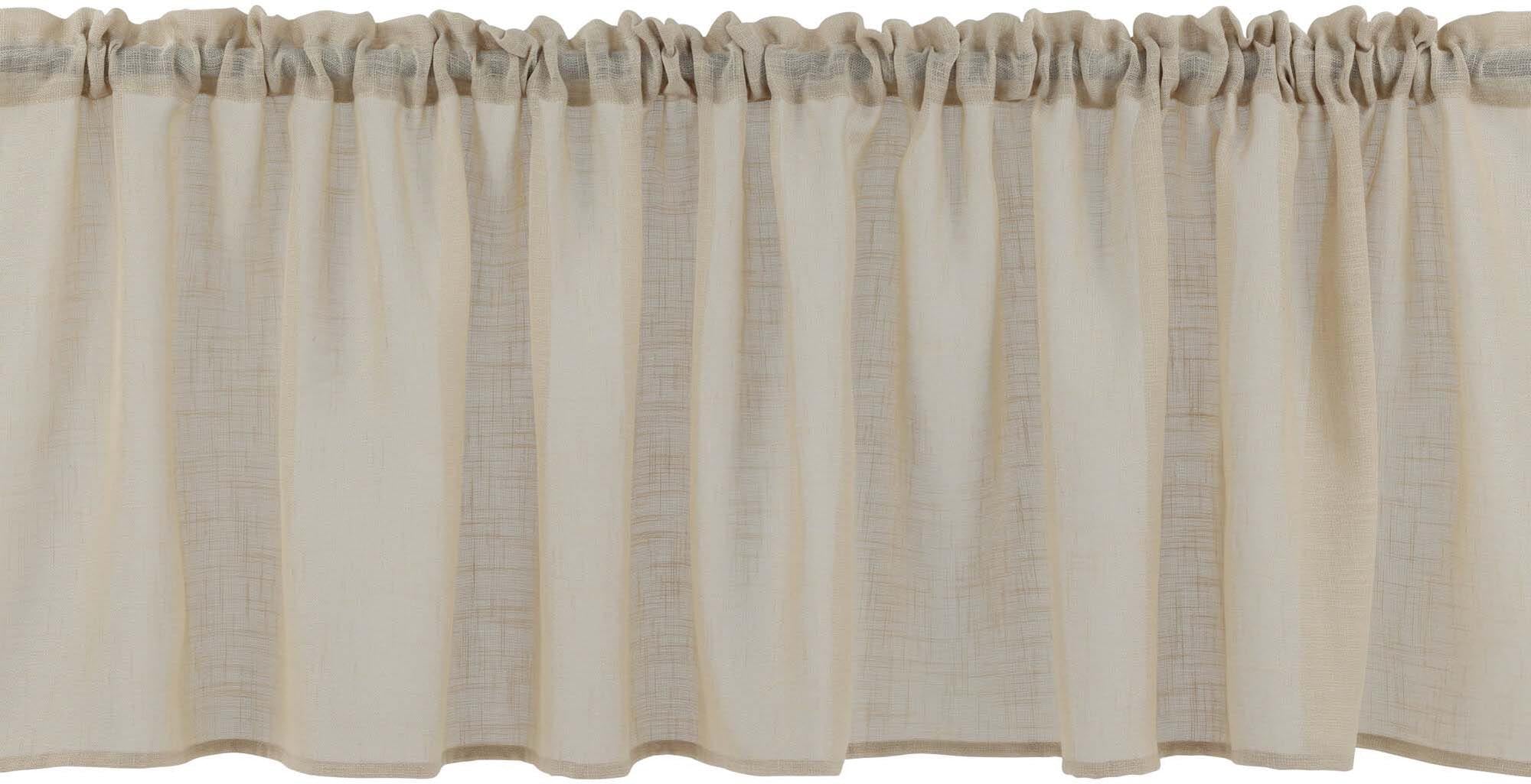 Stilvolle Kaya Vorhang Pelmets im 2er Set von Venture Home. Robustes Polyester sorgt für Langlebigkeit und sanften Lichteinfall in jedem Raum.