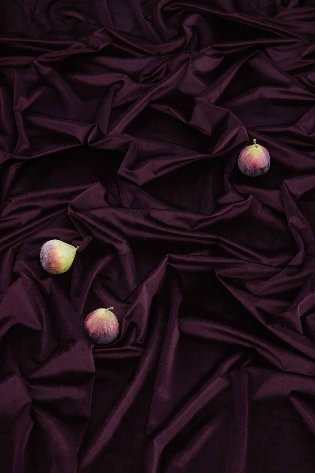 Mary Vorhänge im 2er Pack: Hochwertige, langlebige Stoffe in erdigen Tönen für stilvolle Akzente in jedem Raum.