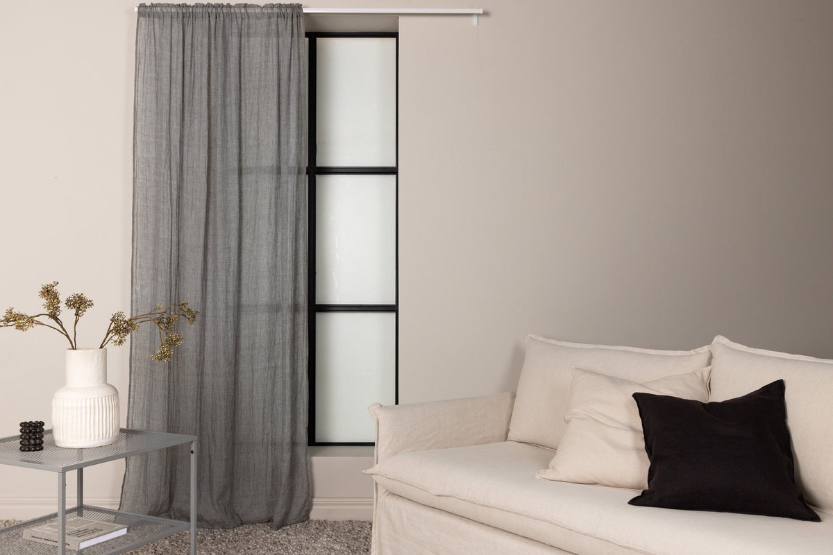 Elena Vorhang 2er Pack in Schwarz präsentiert im Onlineshop von KAQTU Design AG. Vorhang ist von Venture Home