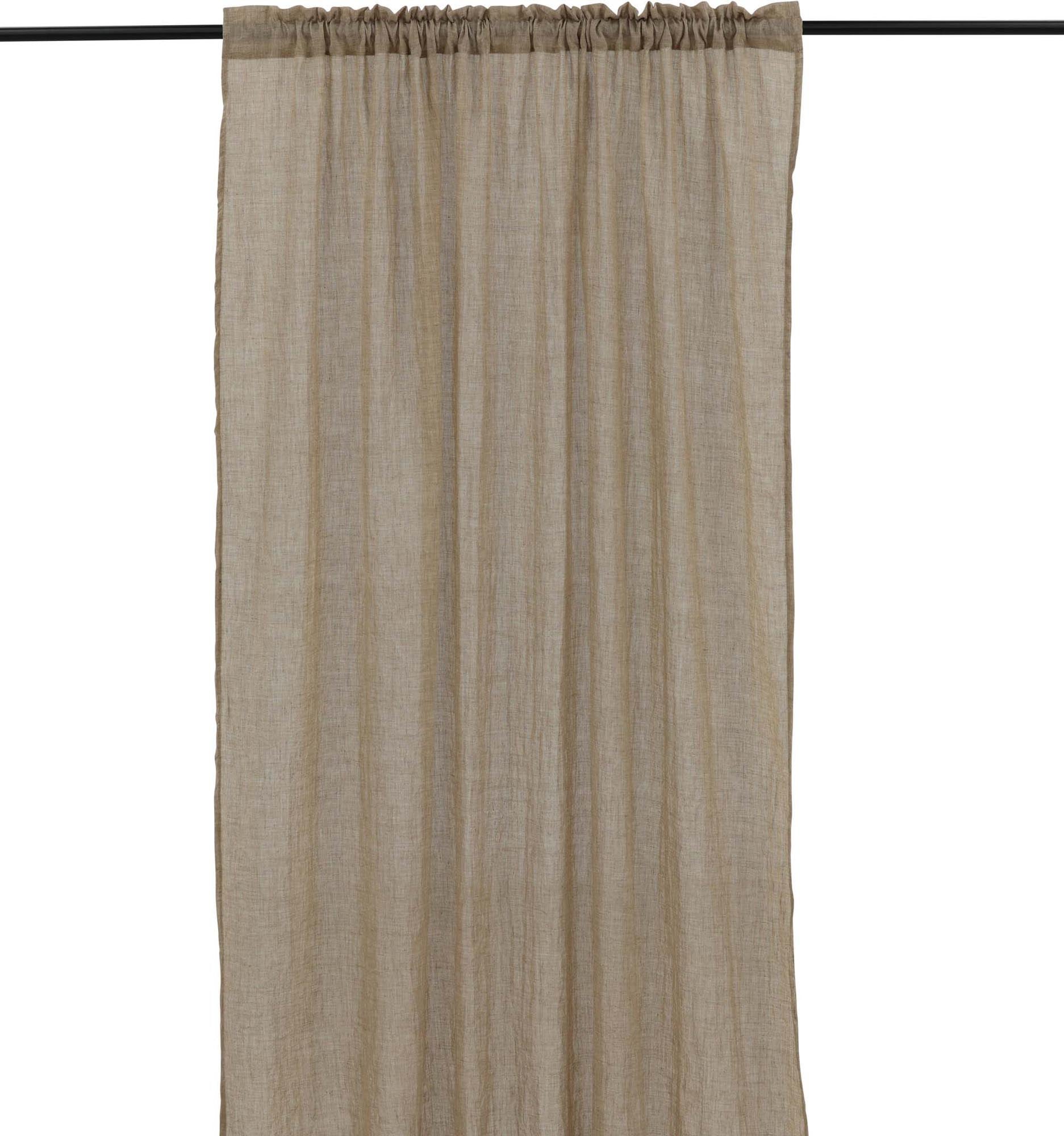 Elena Vorhang 2er Pack: Hochwertige, pflegeleichte Vorhänge für einladende Räume. Sanfte Beigetöne schaffen eine helle Atmosphäre.