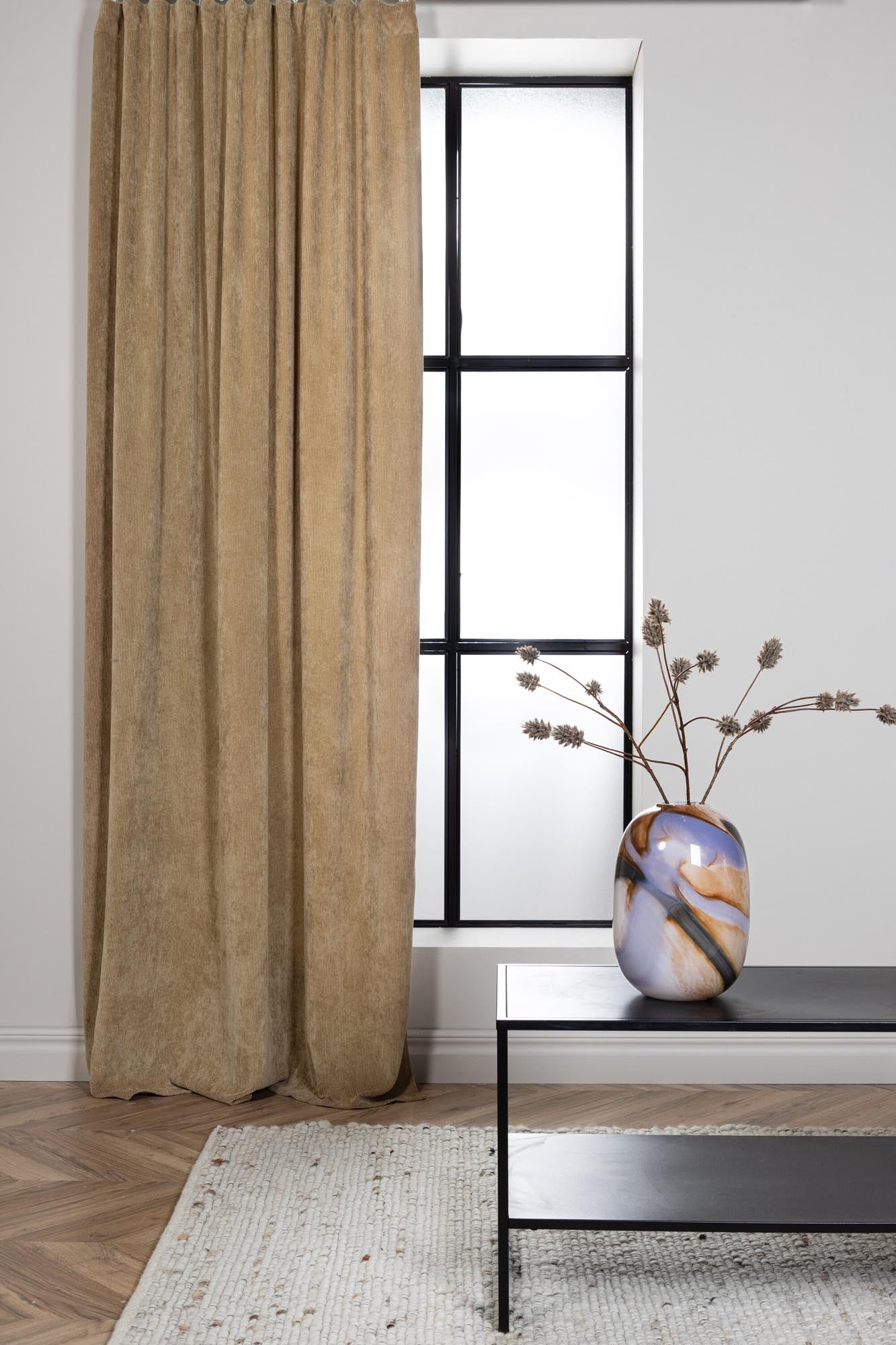 Elma Vorhänge im 2er Pack: Hochwertige, pflegeleichte Polyester-Vorhänge für elegantes Wohnen und vielseitige Gestaltungsmöglichkeiten.