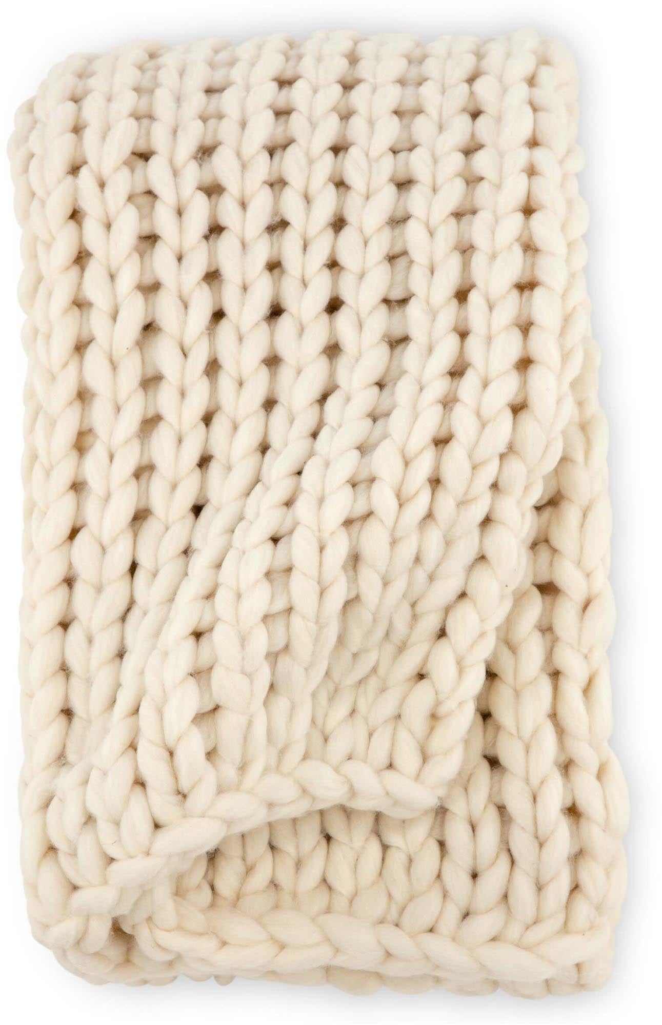 Gemütliche Kate Throw von Venture Home in sanftem Creme-Ton.