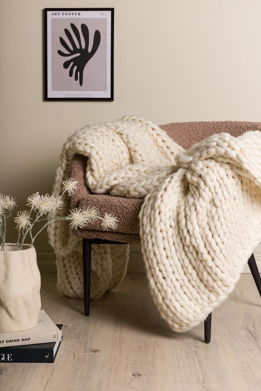 Kate Throw in Cremefarben präsentiert im Onlineshop von KAQTU Design AG. Wolldecke ist von Venture Home