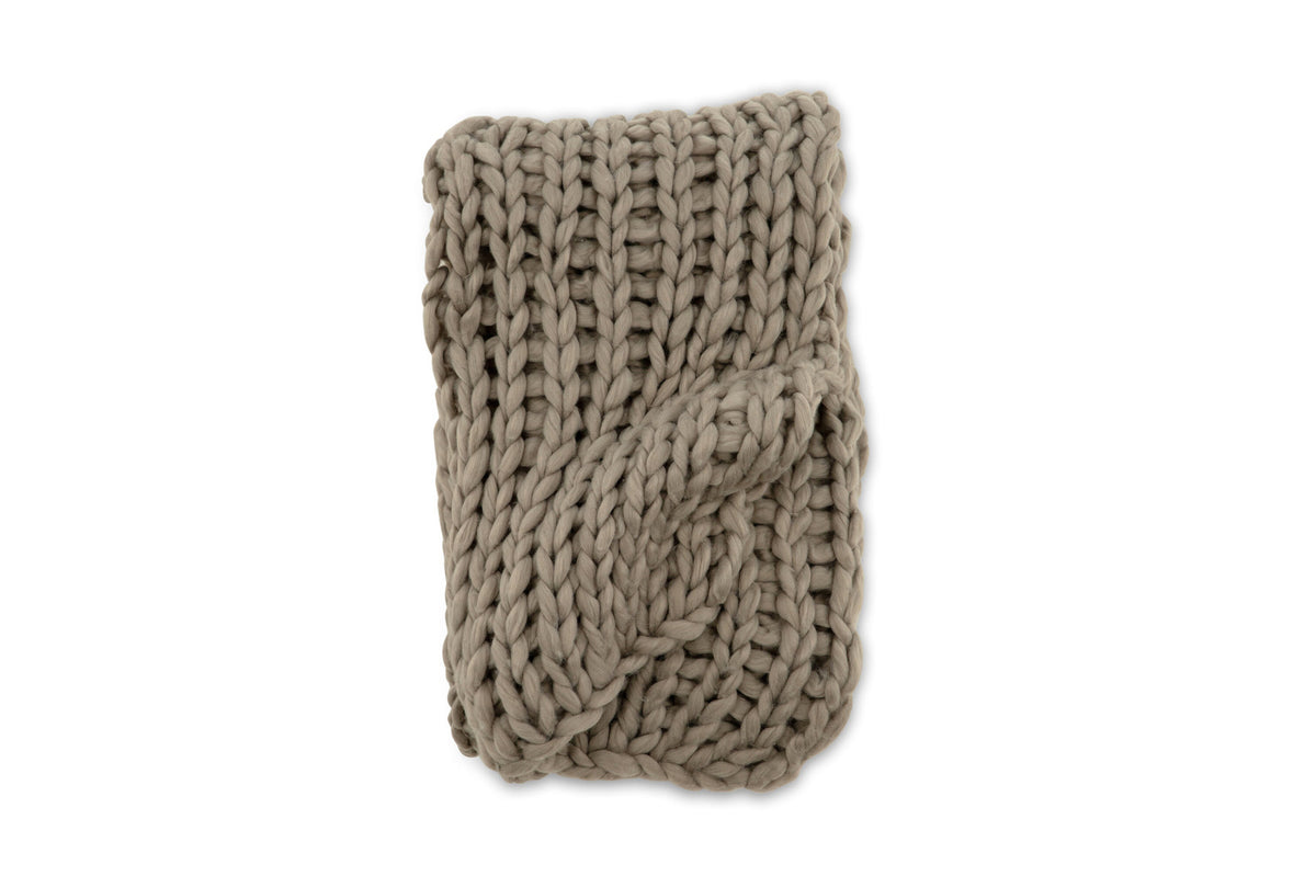 Kate Throw in Braun präsentiert im Onlineshop von KAQTU Design AG. Wolldecke ist von Venture Home