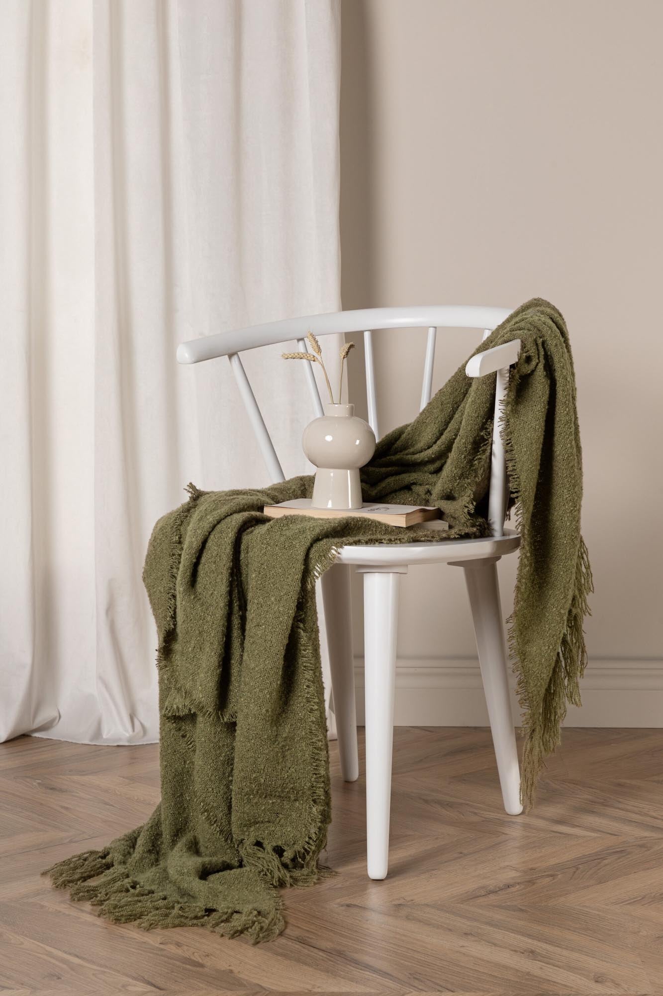 Stanly Throw in Grün präsentiert im Onlineshop von KAQTU Design AG. Wolldecke ist von Venture Home