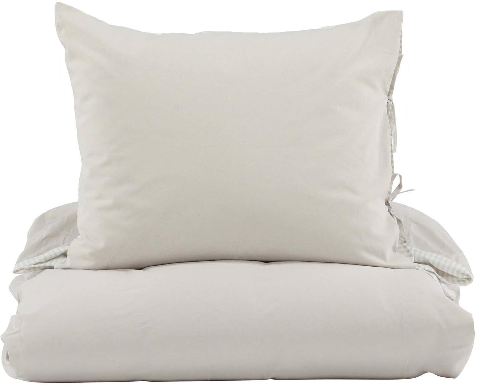 Jenna Bettgarnitur in Hellgrau präsentiert im Onlineshop von KAQTU Design AG. Bettwäsche ist von Venture Home