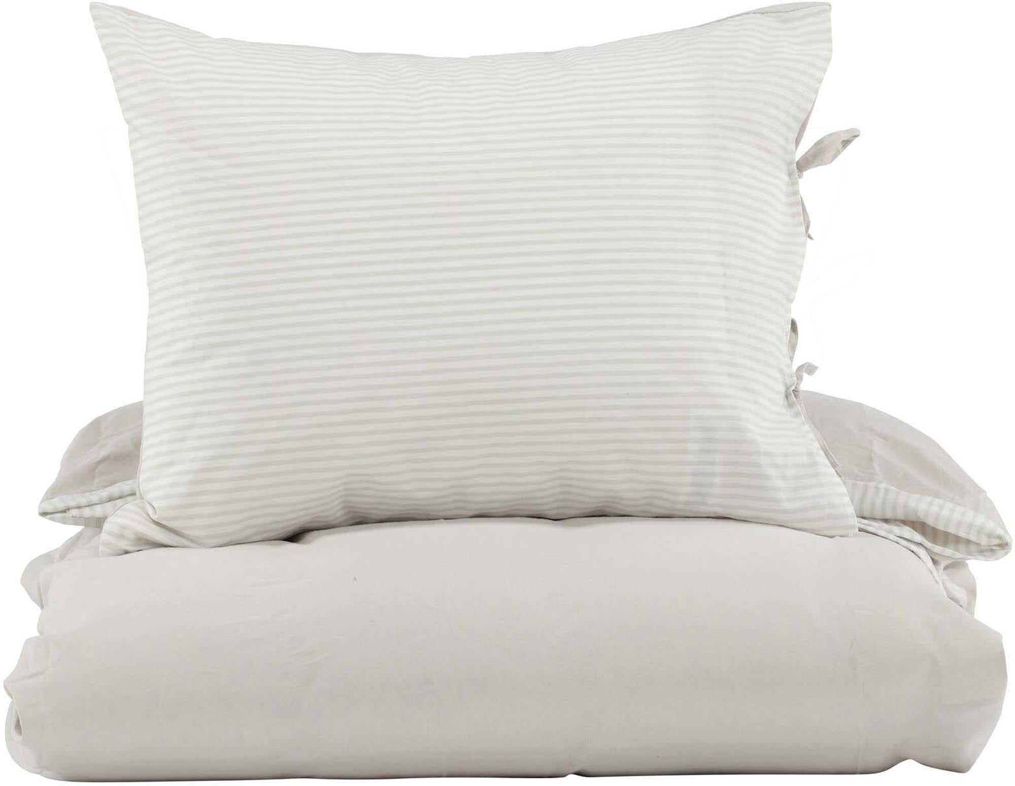 Jenna Bettgarnitur in Hellgrau präsentiert im Onlineshop von KAQTU Design AG. Bettwäsche ist von Venture Home