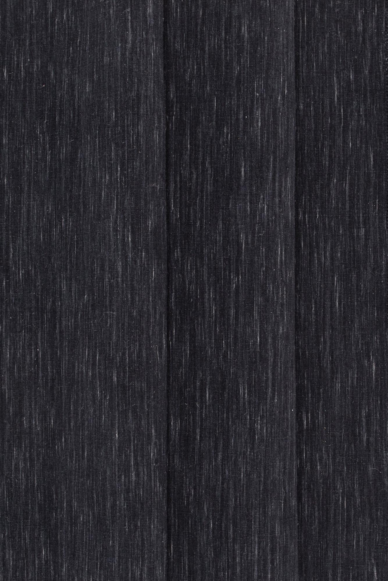 Eleganter Elton Teppich von Venture Home, aus hochwertiger Wolle, bietet Komfort und Stil. Perfekt für Wohnzimmer und Flur, pflegeleicht und langlebig.