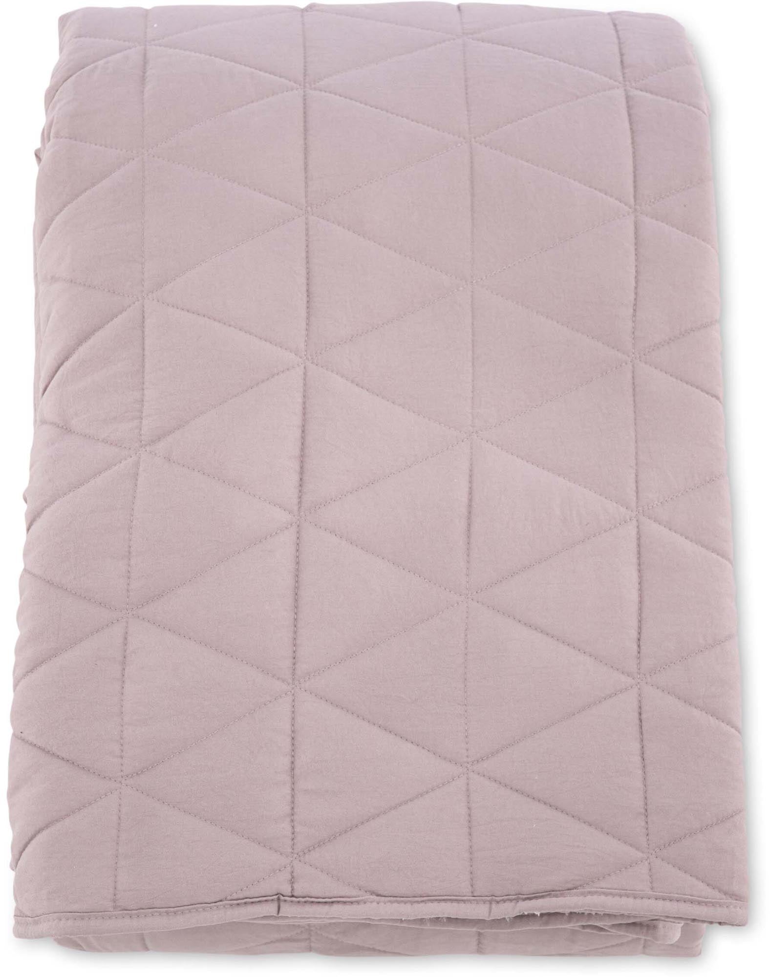 Nilla Tagesdecke: Eleganz und Komfort für Ihr Schlafzimmer.