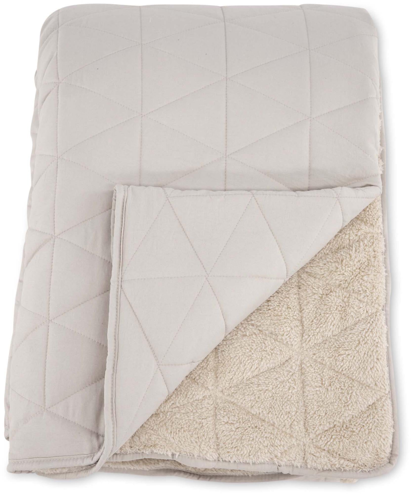 Nilla Tagesdecke von Venture Home: Hochwertige, doppelseitige Bettüberwurf für eleganten Komfort und individuelle Gestaltung in Ihrem Schlafzimmer.