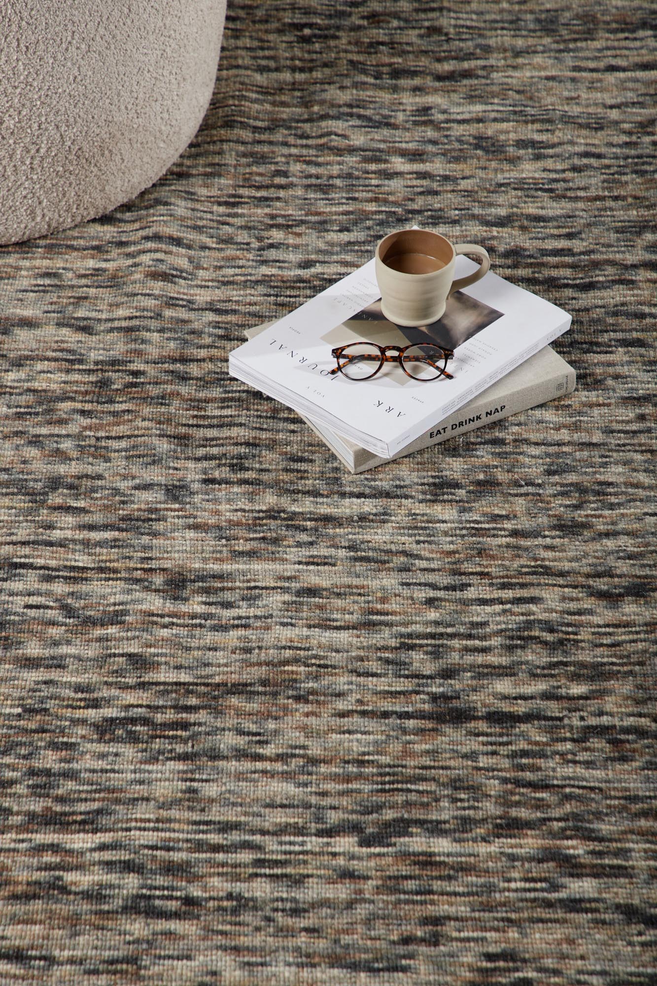 Dante Teppich von Venture Home: Eleganter Wollteppich mit Fransen, der jedem Raum Stil und Komfort verleiht.