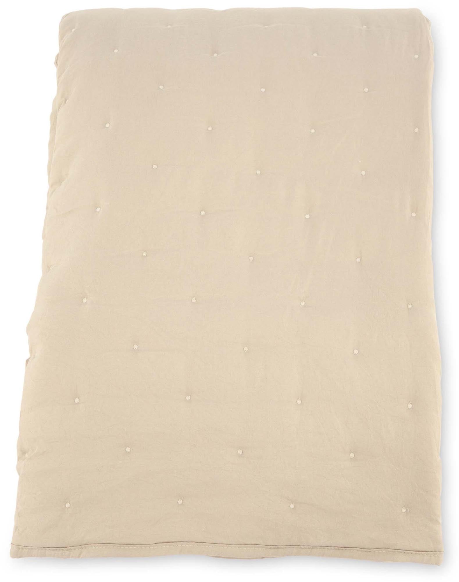 Sally Tagesdecke: Luxuriöse Wärme und modernes Design vereint.