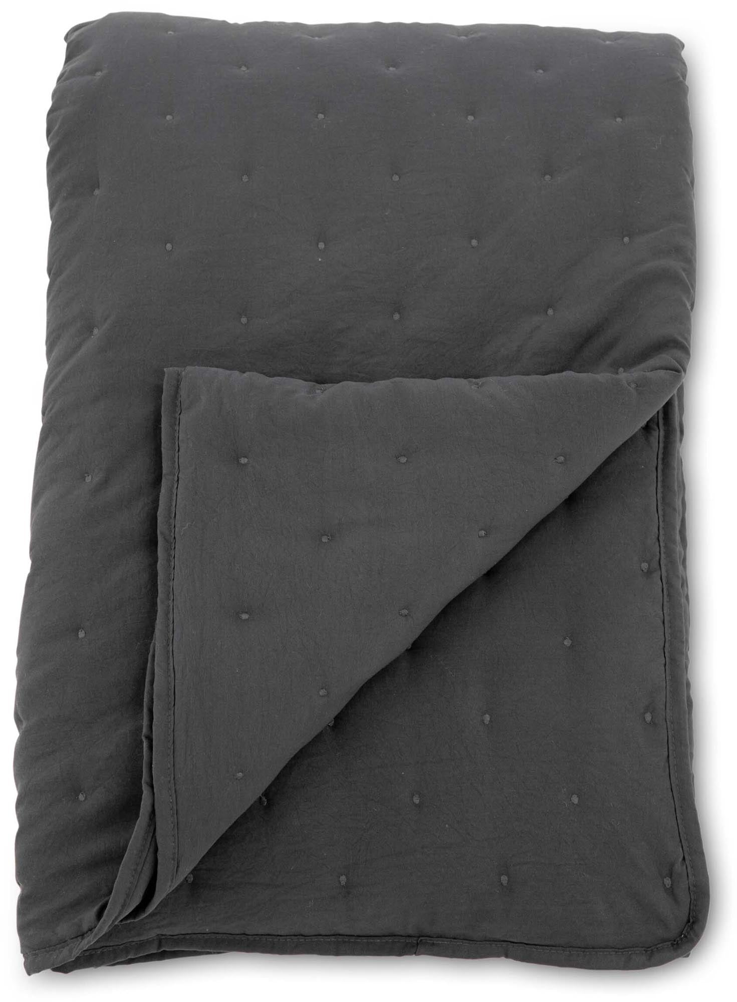 Entdecken Sie die Sally Tagesdecke von Venture Home: Elegante Erdfarben, weiches Polyester und einzigartige Details für ein stilvolles Ambiente.