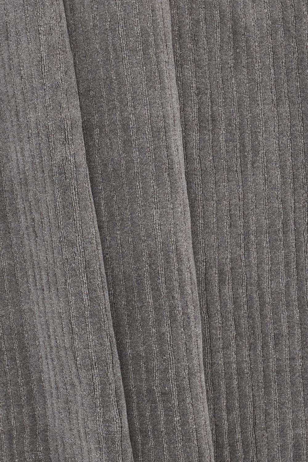 Milton Teppich in Dunkelgrau präsentiert im Onlineshop von KAQTU Design AG. Teppich ist von Venture Home