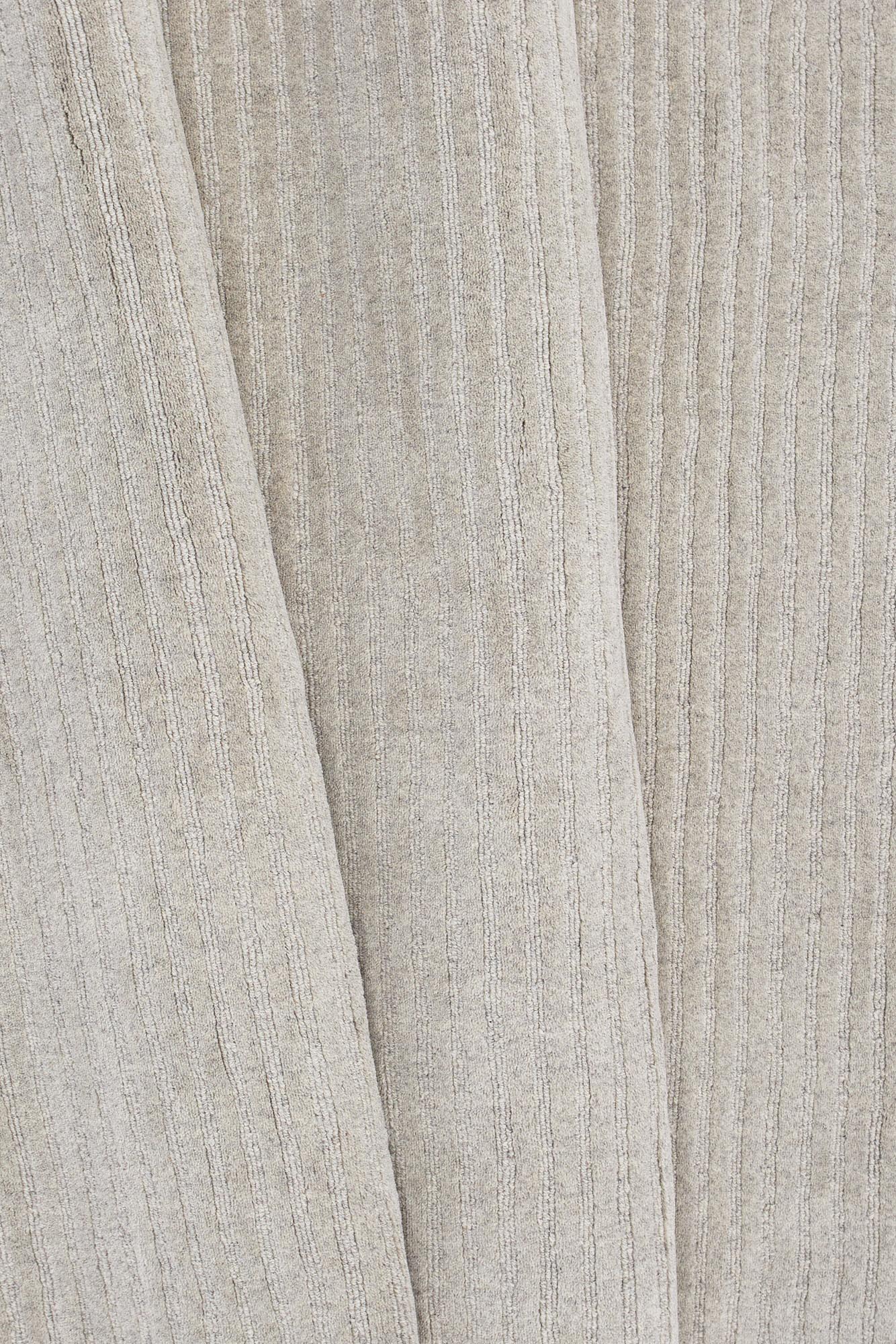 Milton Teppich in Hellgrau präsentiert im Onlineshop von KAQTU Design AG. Teppich ist von Venture Home