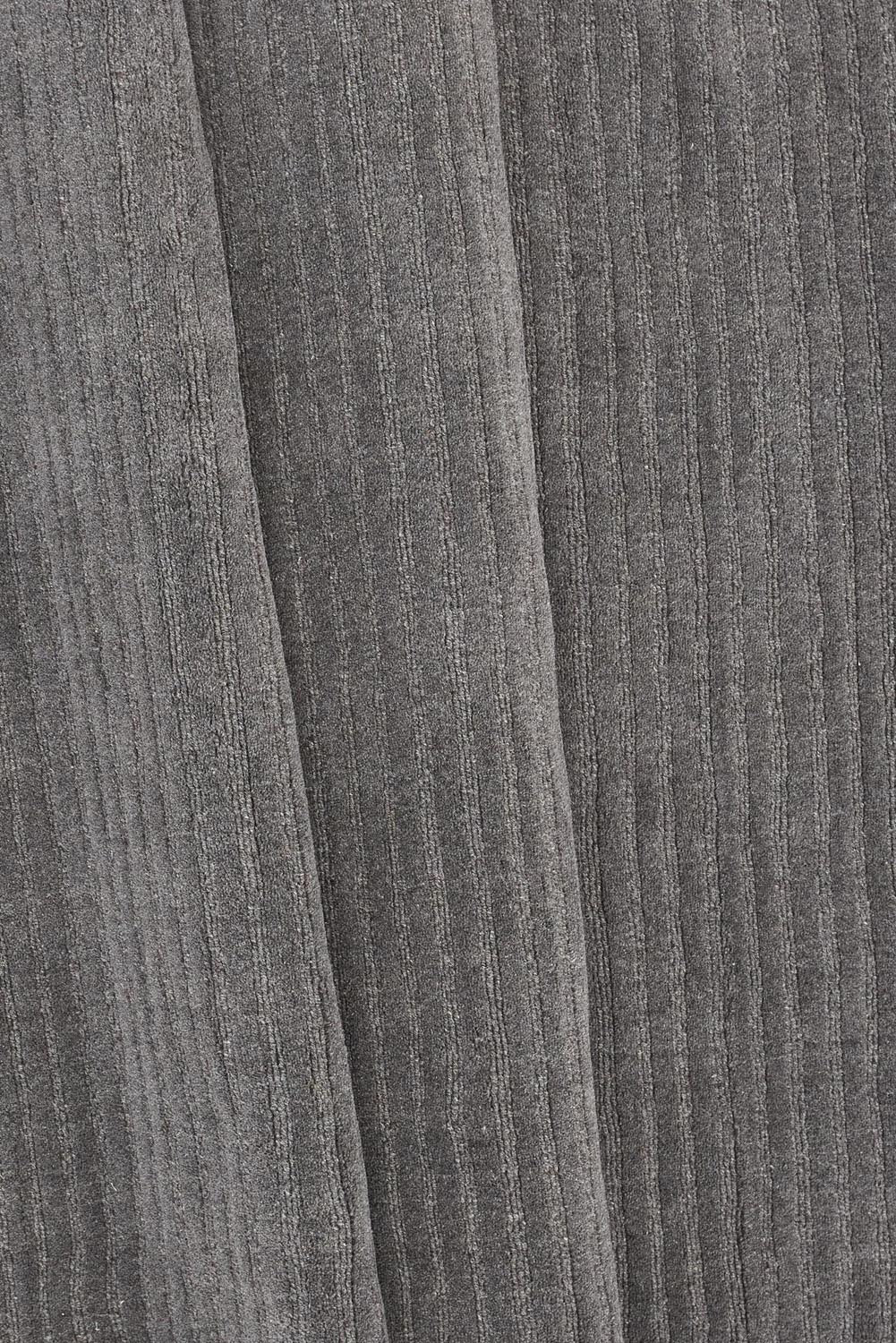 Milton Teppich in Dunkelgrau präsentiert im Onlineshop von KAQTU Design AG. Teppich ist von Venture Home