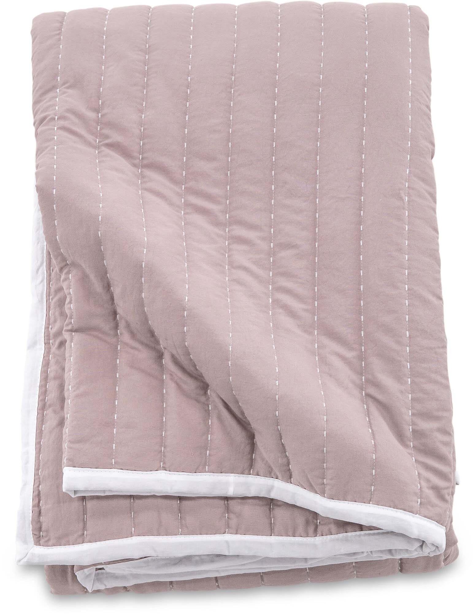 Tagesdecke Juni in Altrosa präsentiert im Onlineshop von KAQTU Design AG. Bettüberwurf ist von Venture Home