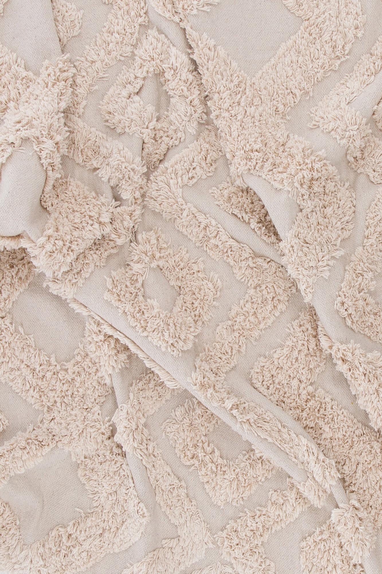 Hilma Teppich in Beige präsentiert im Onlineshop von KAQTU Design AG. Teppich ist von Venture Home