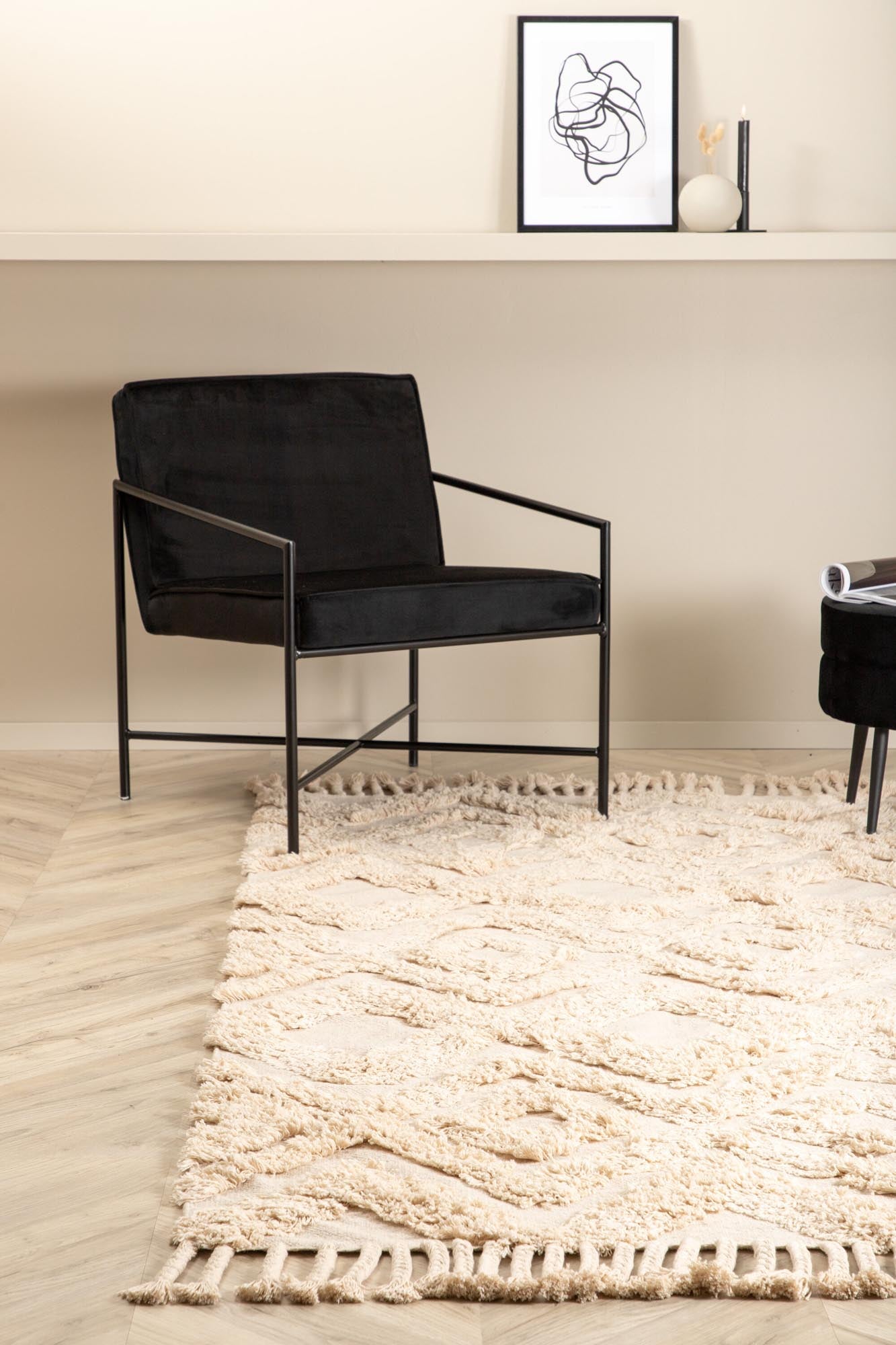 Hilma Teppich in Beige präsentiert im Onlineshop von KAQTU Design AG. Teppich ist von Venture Home