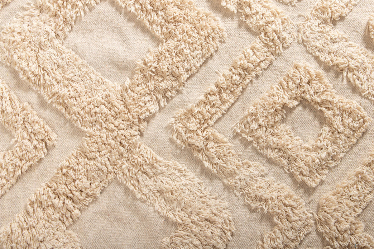 Hilma Teppich in Beige präsentiert im Onlineshop von KAQTU Design AG. Teppich ist von Venture Home