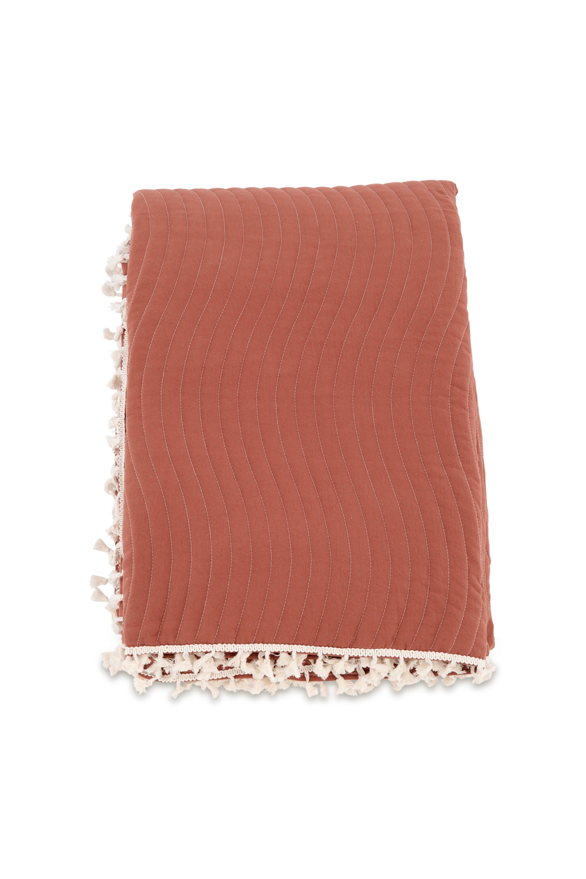 Lias Tagesdecke in Rostiges Rot präsentiert im Onlineshop von KAQTU Design AG. Bettüberwurf ist von Venture Home