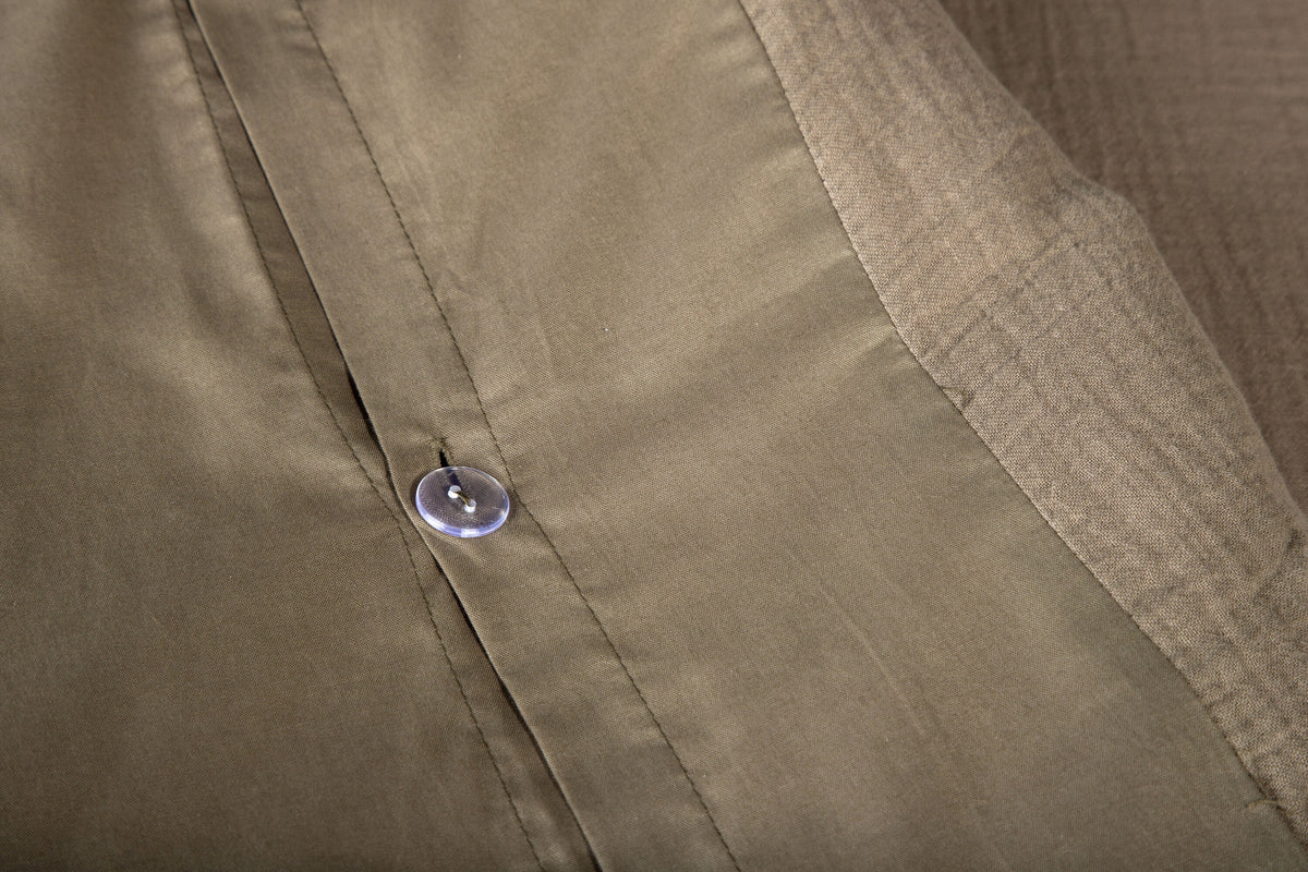Mila Bettgarnitur in Braun präsentiert im Onlineshop von KAQTU Design AG. Bettwäsche ist von Venture Home