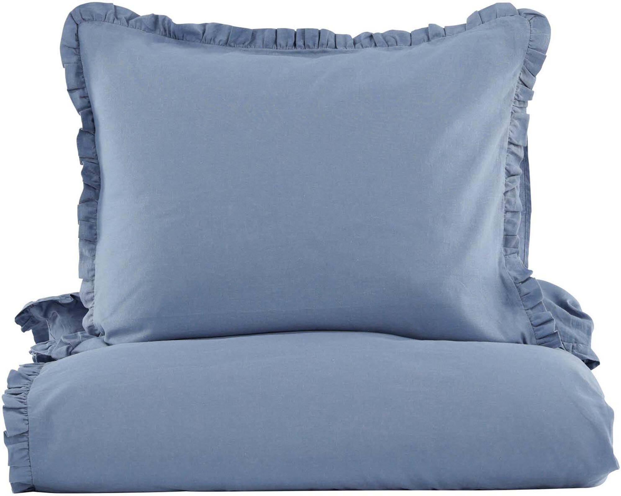 Lias Bettgarnitur in Blau präsentiert im Onlineshop von KAQTU Design AG. Bettwäsche ist von Venture Home