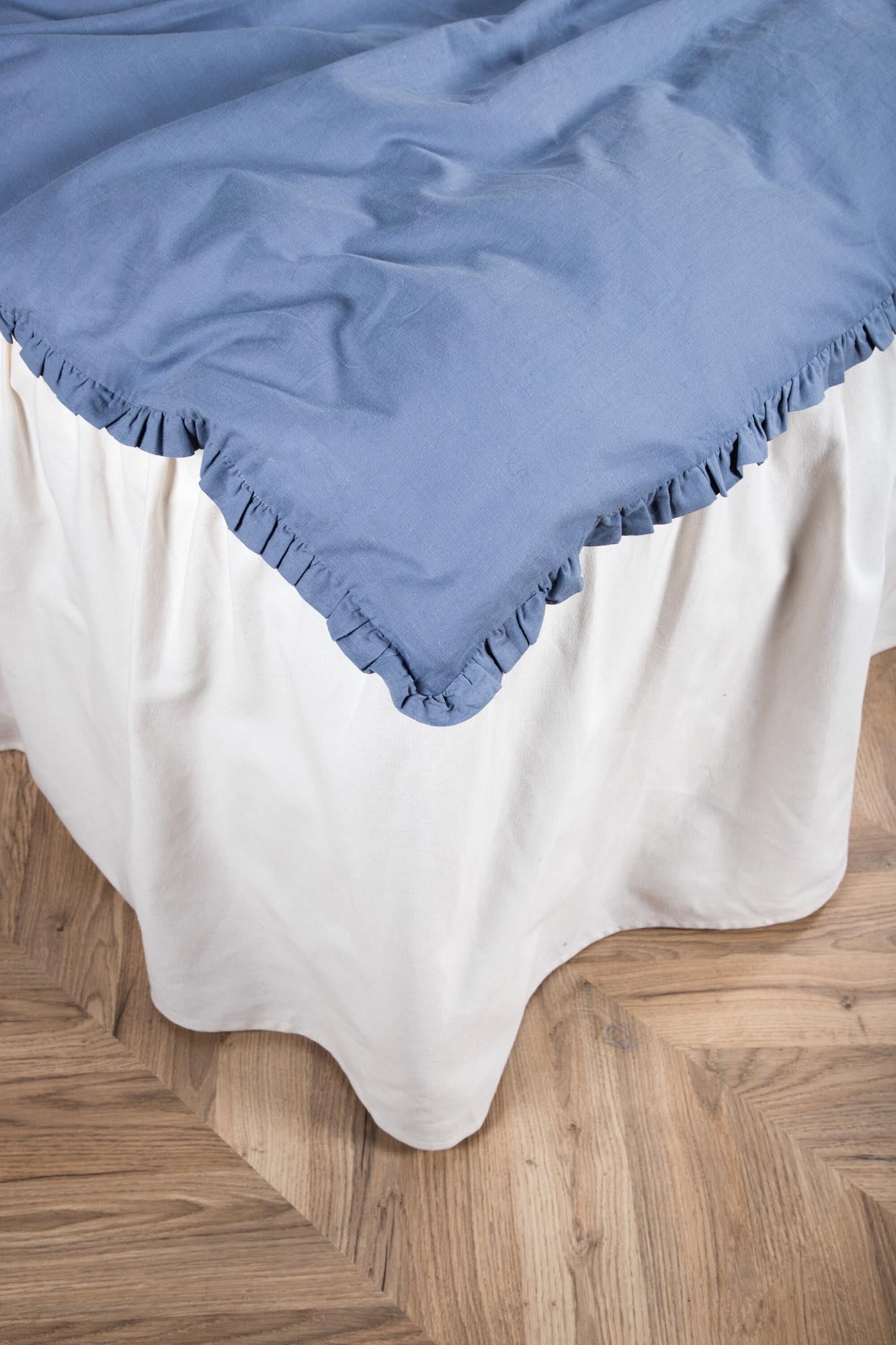 Elegante Lias Bettgarnitur von Venture Home für traumhafte Nächte.