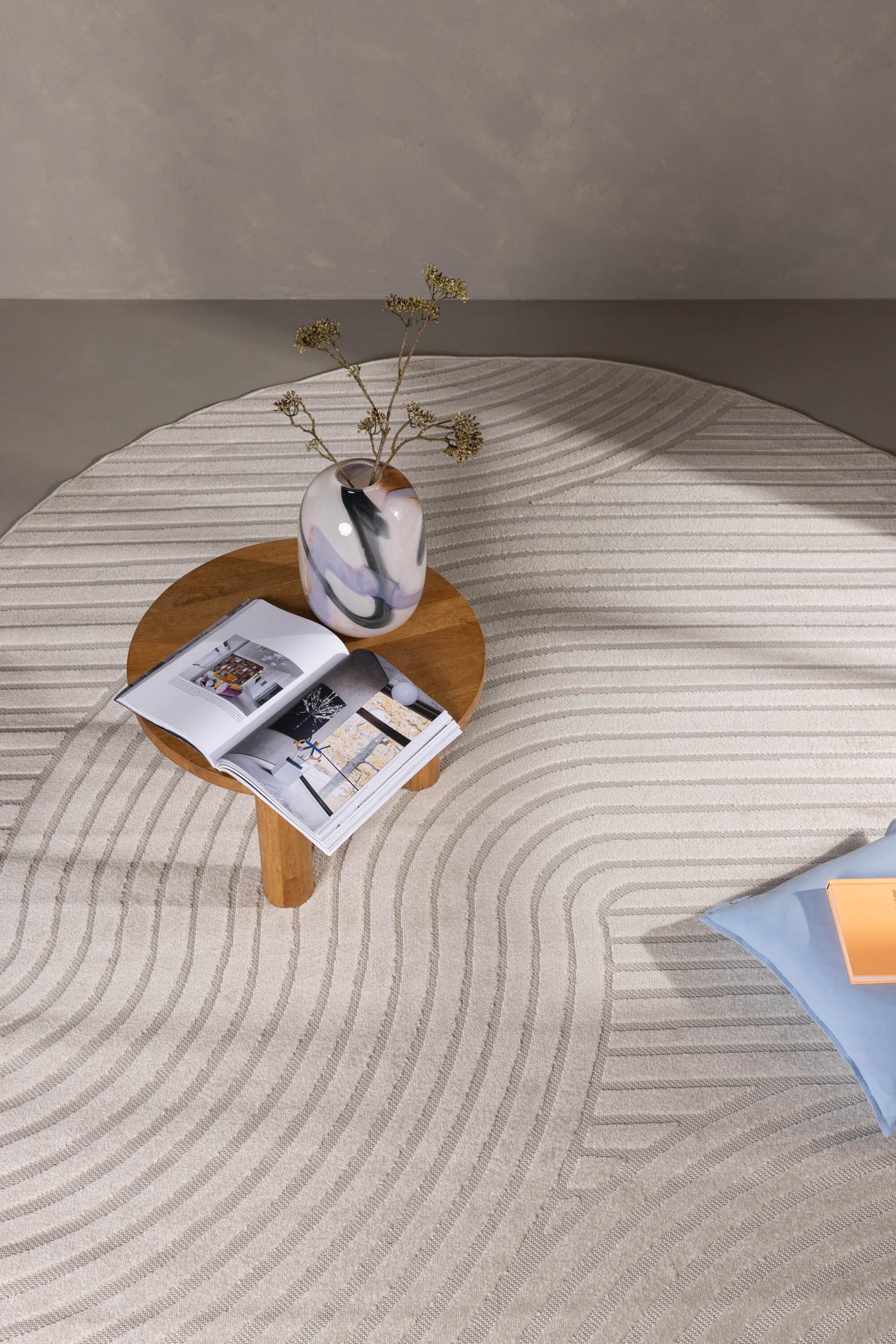 Eleganter Vince Teppich Oval von Venture Home in stilvollem Design.