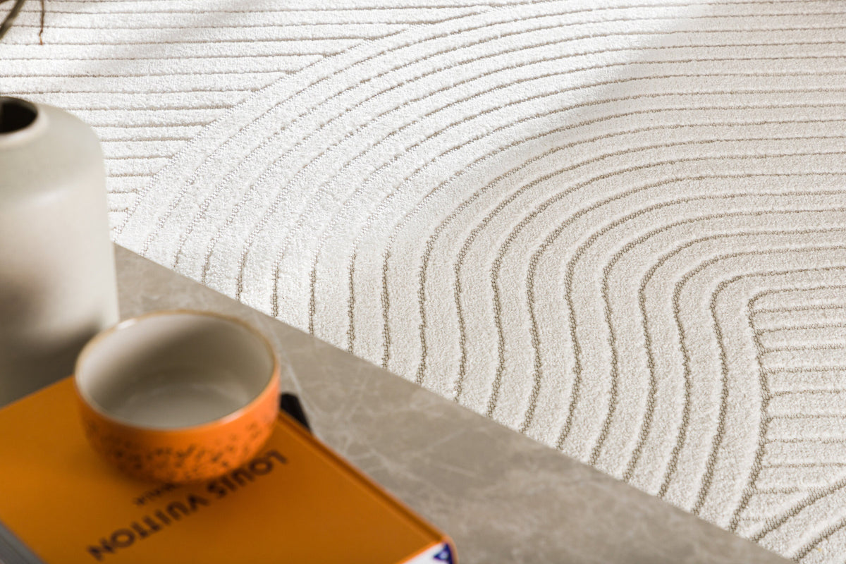 Vince Teppich in Weiss präsentiert im Onlineshop von KAQTU Design AG. Teppich ist von Venture Home