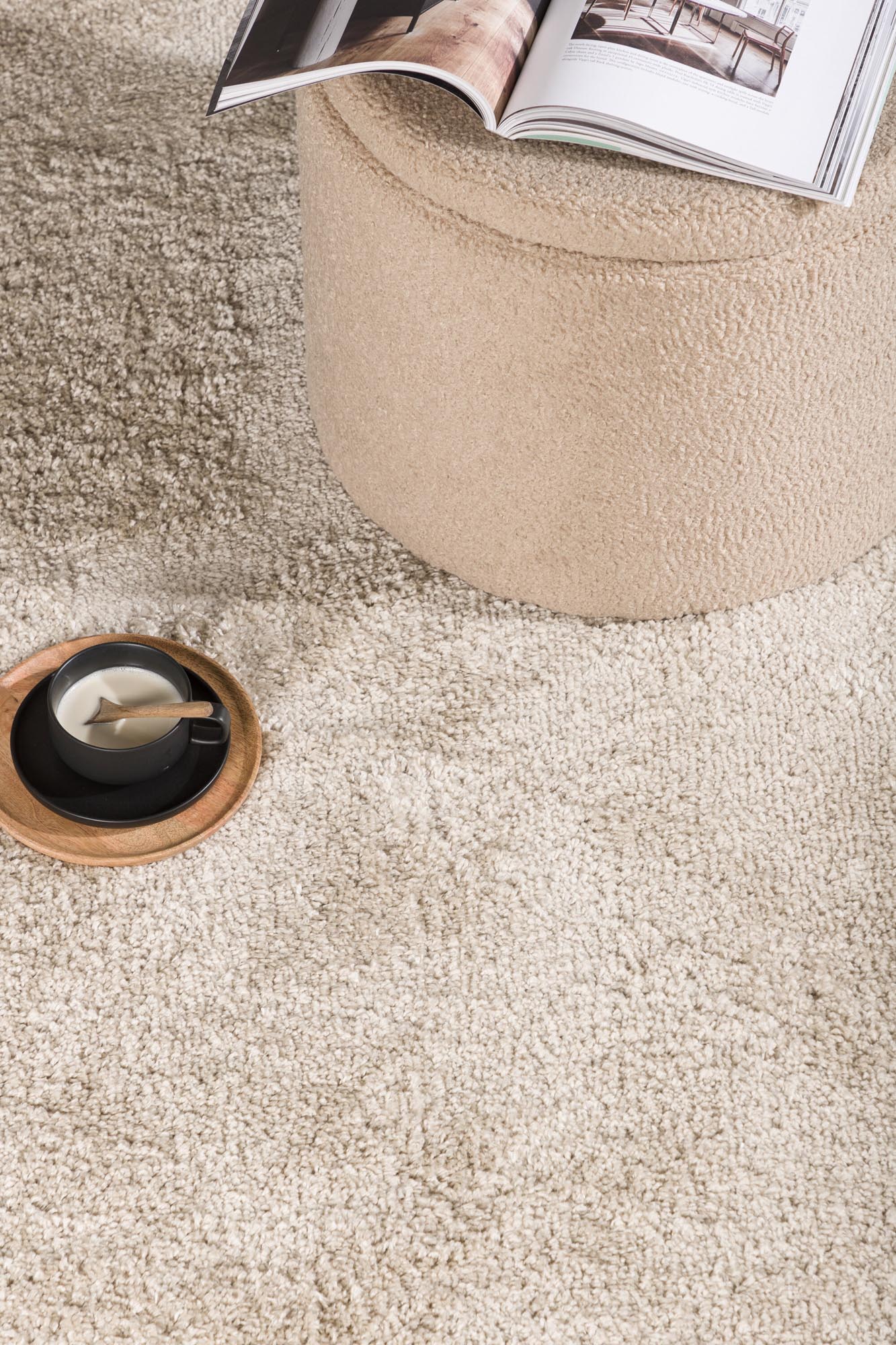 Walter Pluto Teppich Rechteckig in Beige präsentiert im Onlineshop von KAQTU Design AG. Teppich ist von Venture Home