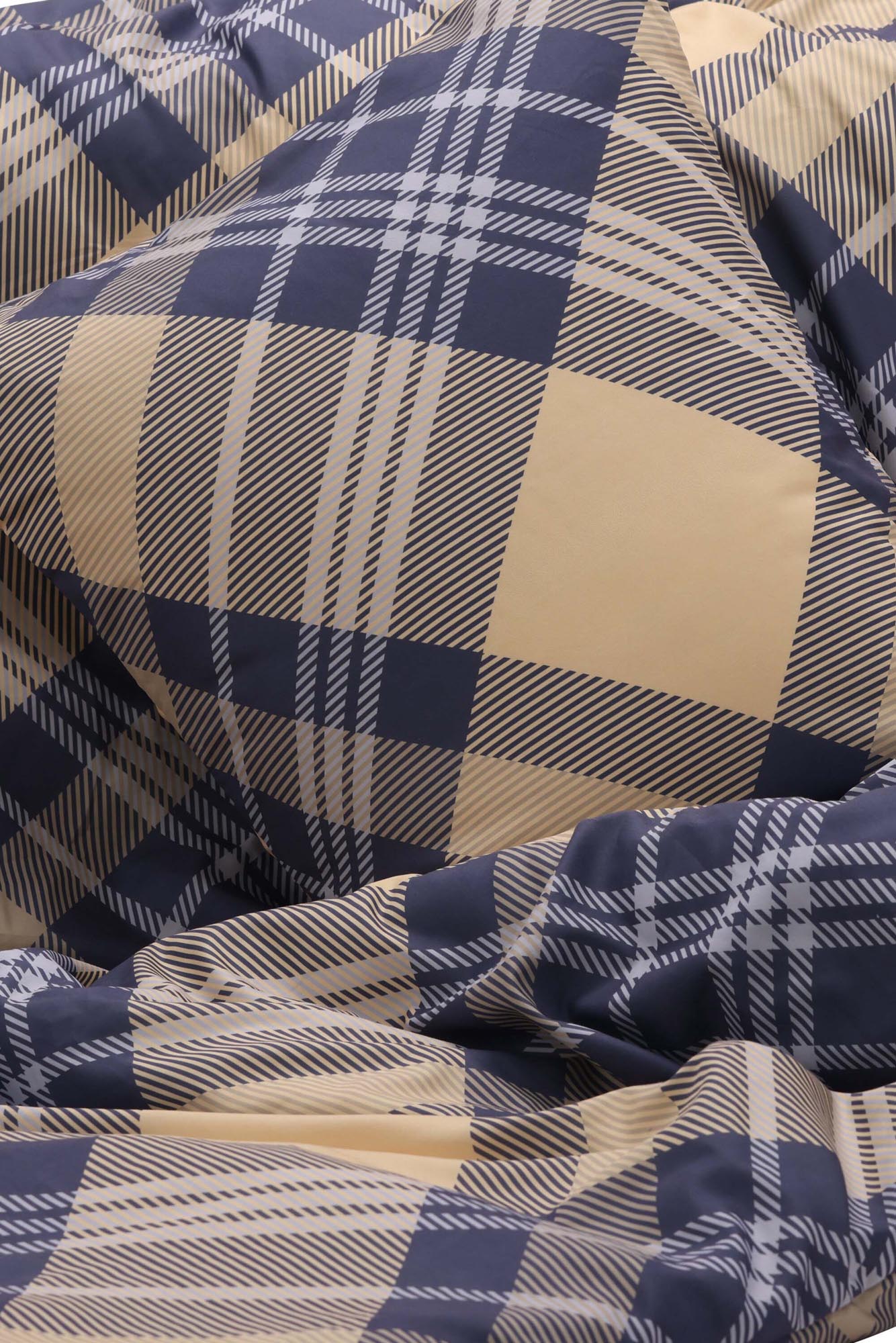 Aurora Bettgarnitur von Venture Home: Stilvoller Komfort für Ihr Schlafzimmer.