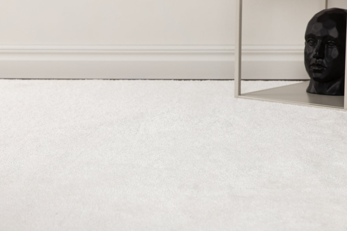 Wunderteppich in Weiss präsentiert im Onlineshop von KAQTU Design AG. Teppich ist von Venture Home