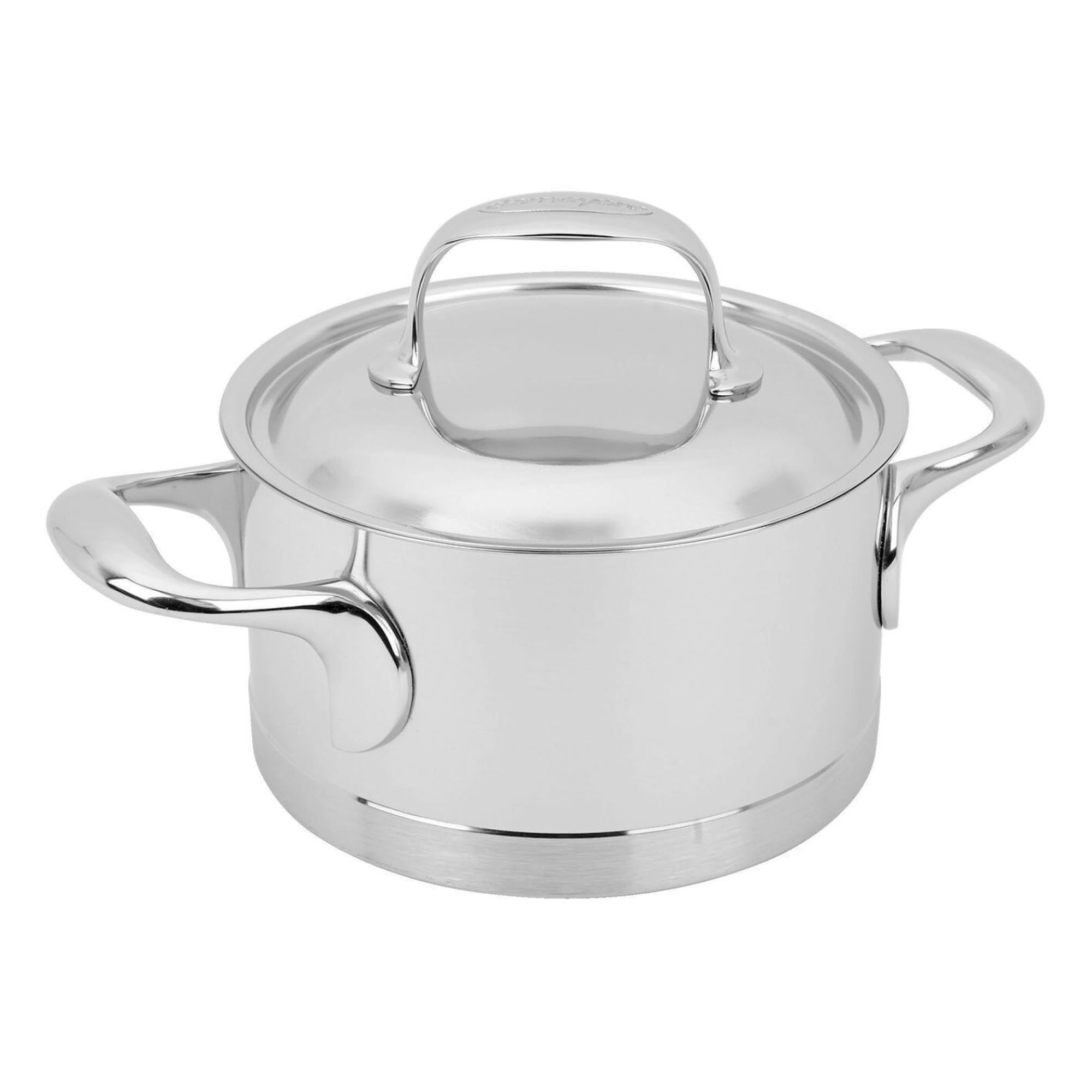 Entdecken Sie den Atlantis Kochtopf mit Deckel halbhoch von Demeyere. Hochwertiger Edelstahl, optimale Wärmeverteilung, spülmaschinenfest und ideal für alle Herdarten.