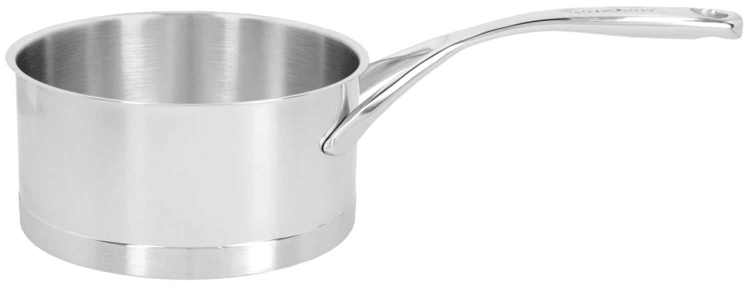 Hochwertige Demeyere Atlantis Stielkasserolle mit 28 cm Durchmesser, perfekt für präzises Kochen und ansprechendes Design in der Küche.